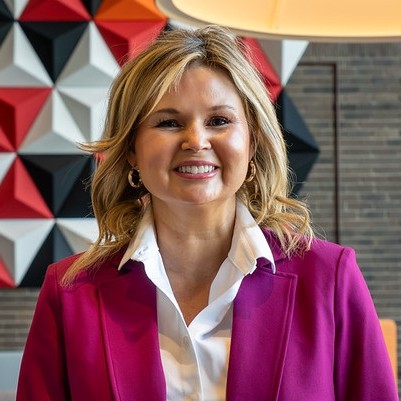 Headshot of Dayna Brown